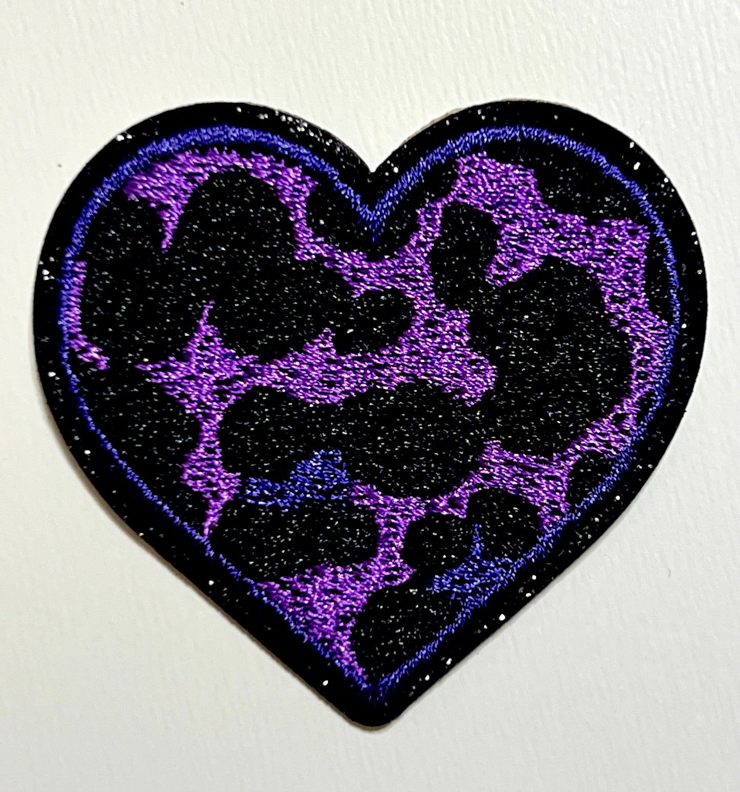 Leopard Print Heart - Iron on patches with glitter outlines